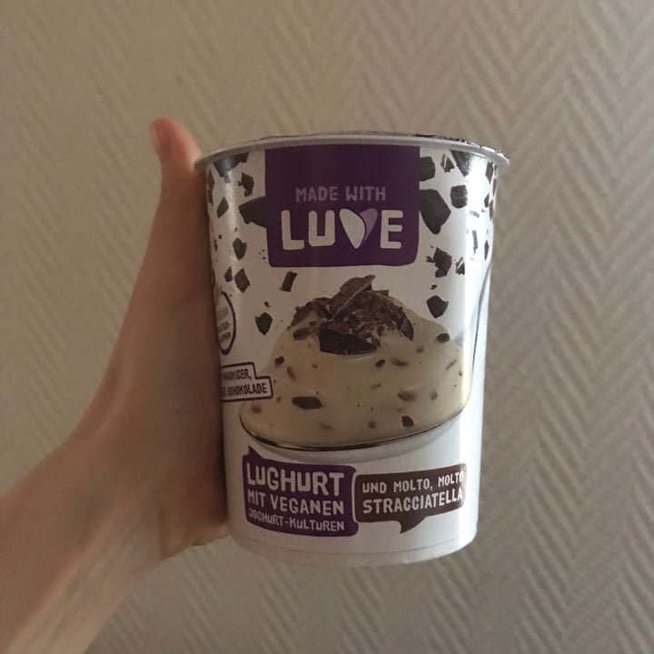 review photo of Made With Luve Stracciatella Lughurt shared by @ella2mcs on 24 Jan 2021 - review