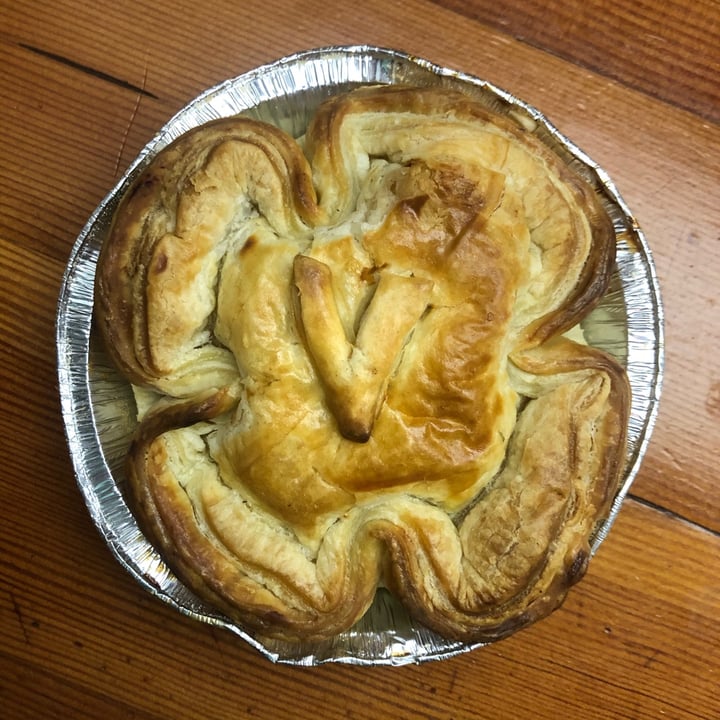 photo of Peregrine Farmstall Lentil Cornish Pie shared by @mothercitymatt on  19 May 2021 - review