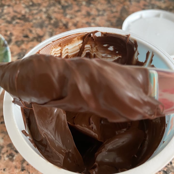 review photo of Sisinni Cocoa spread with hazelnuts shared by @lauragdegato on 12 Aug 2021 - review
