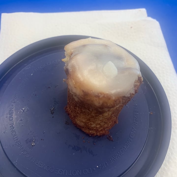 photo of Annie’s Organic Cinnamon Rolls with Icing shared by @katyinmpls on  29 Oct 2020 - review