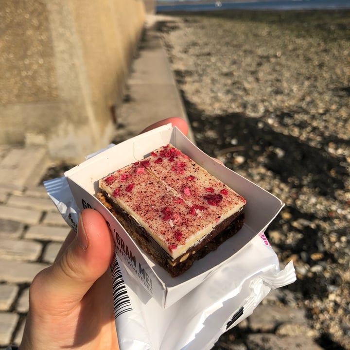 photo of Bells & Whistles Berry And Cashew Cake Slices shared by @yourlocalvegan on  14 Apr 2022 - review