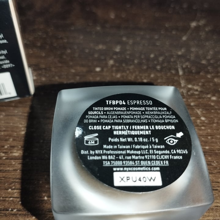 review photo of NYX Cosmetics Tame and Frame Brow Pomade shared by @sadnohe on 30 Jul 2022 - review