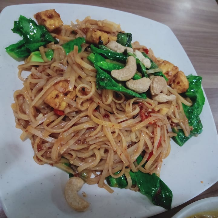 photo of Jai Thai Phad Kee Mao shared by @veganspicegal on  18 Jul 2021 - review
