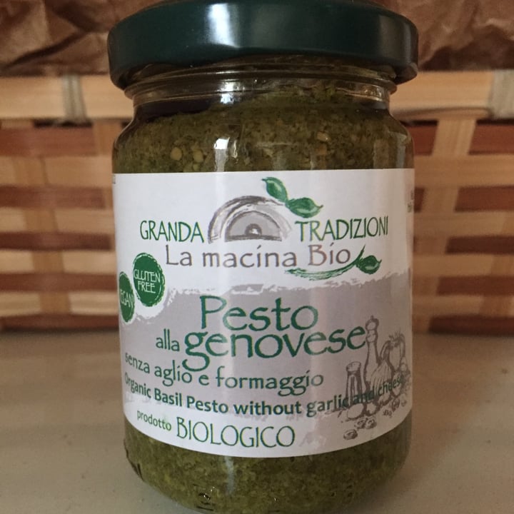 photo of Granda tradizioni Pesto alla Genovese Senza Aglio E Formaggio shared by @coccolandia on  05 Dec 2021 - review