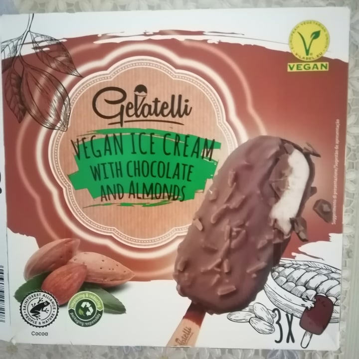 photo of Gelatelli Vegan Ice Cream with Chocolate and Almonds shared by @arisere on  19 Jan 2022 - review