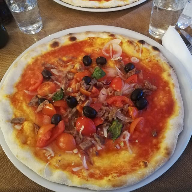 Foto do prato “Pizza Provenzale”