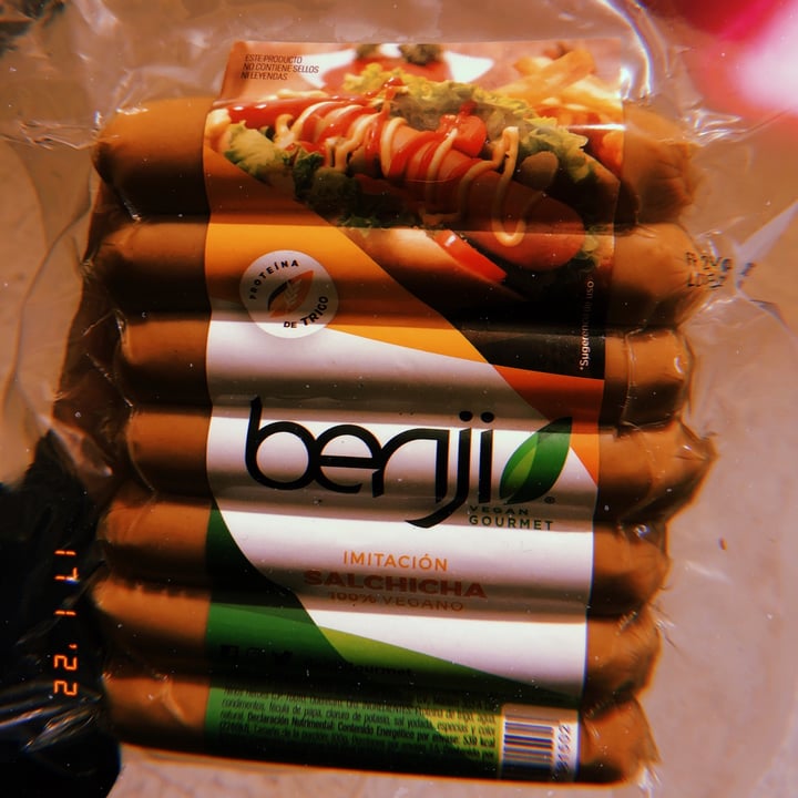 review photo of Benji Vegan Gourmet Salchicha Vegana shared by @alinerequena on 17 Jan 2022 - review