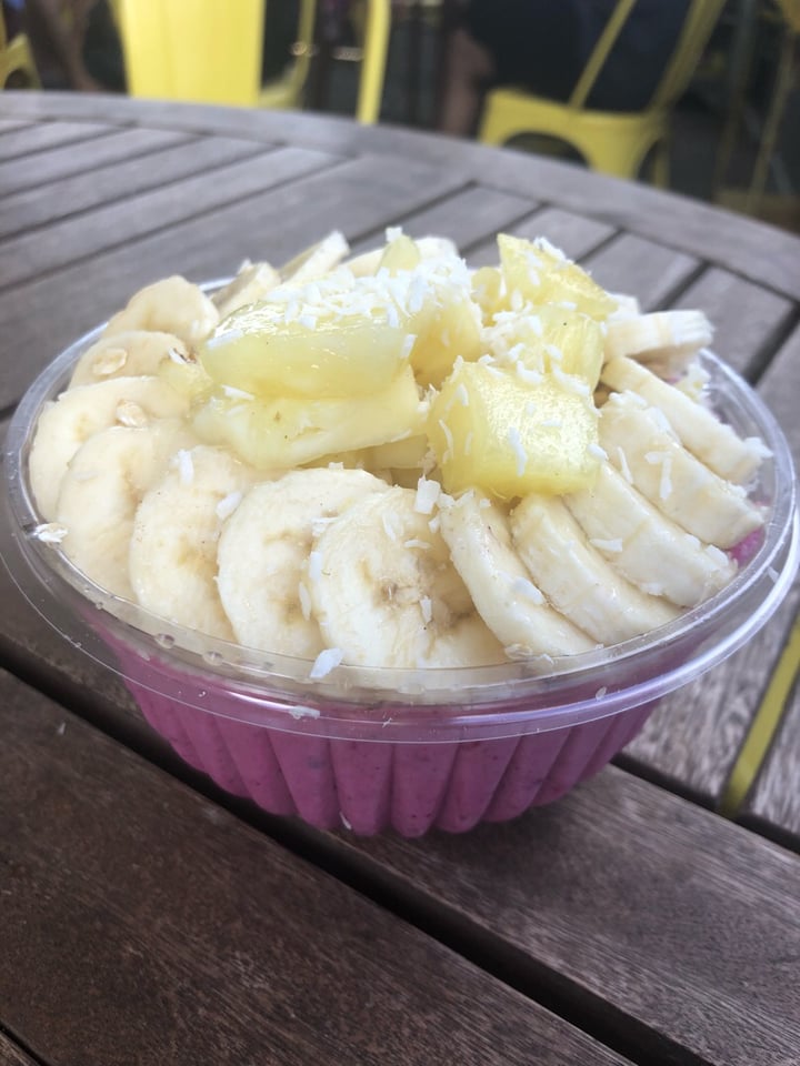 photo of The Green Cat Juice Bar & Market Pitaya Smoothie Bowl shared by @slawler on  23 Apr 2019 - review