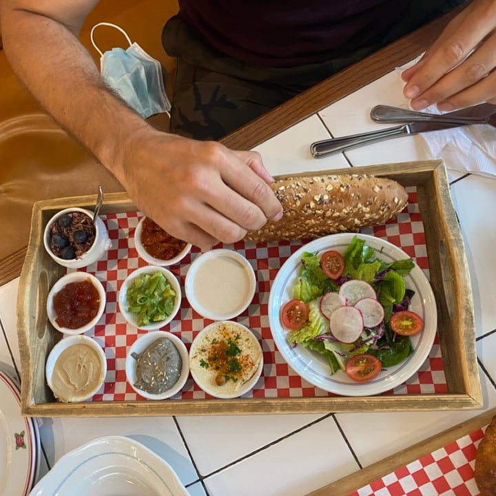 photo of Cafe Landwer Plant-based breakfast shared by @sarahrosepat on  15 Sep 2021 - review