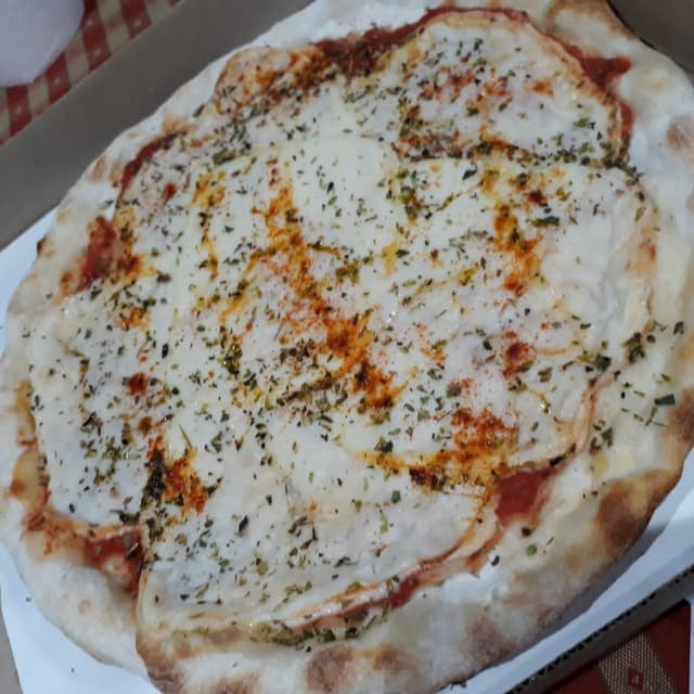 Photo of the dish “Pizza Muzza De Almendras”