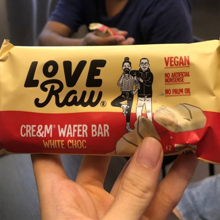 photo of LoveRaw Cre&m Wafer Bar Milk Choc shared by @opheeeliaaa on  04 Jun 2022 - review