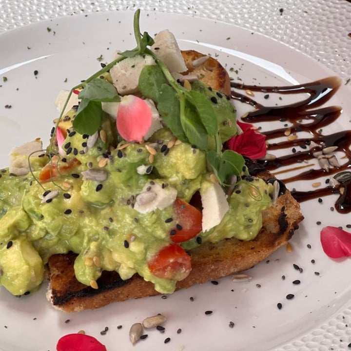 photo of Goddess Cafe Vegan smashed Avo on toast shared by @ftc on  01 May 2022 - review