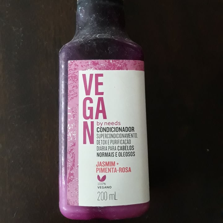 photo of Vegan by Needs Condicionador jasmim +pimenra rosa shared by @raquelmmartins on  29 Apr 2022 - review
