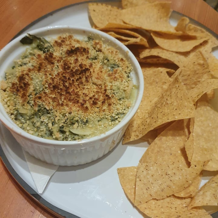 photo of Heirloom Restaurant Spinach, Artichoke, And Kale Dip shared by @anistavrou on  24 Oct 2022 - review
