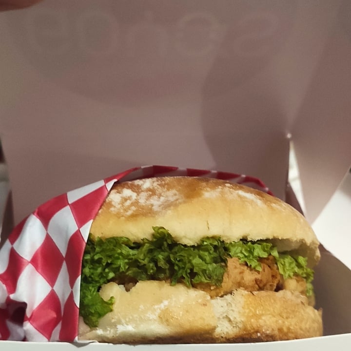 photo of Goy’s Burgers Hamburguesa De Poyo shared by @msolsalazar on  21 Jul 2021 - review