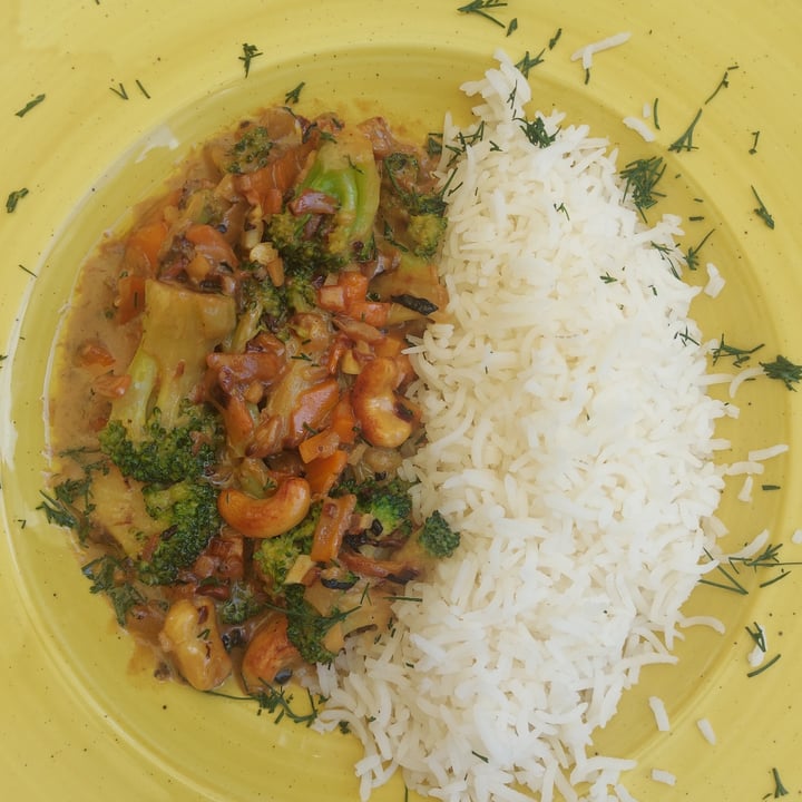 review photo of Vegetarian restaurant and bakery "Sun Moon" Broccodeli shared by @liankaleggimagia on 10 Jul 2022 - review