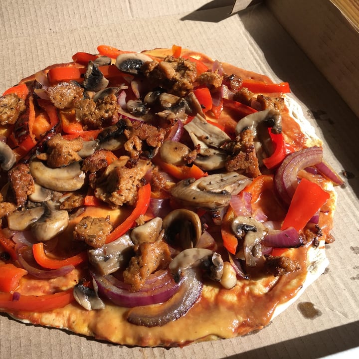 photo of Plant Plant pizza shared by @pierrot on  22 Apr 2021 - review