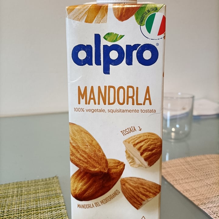 photo of Alpro Almond Milk shared by @betto on  29 Mar 2022 - review