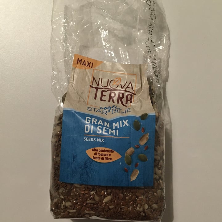 photo of Nuova Terra Mix di Semi shared by @zoeciep on  12 Mar 2022 - review