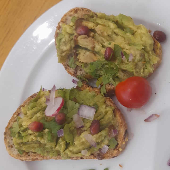 photo of Cloud Cakes Avocado Toast shared by @alice50 on  11 Jul 2022 - review