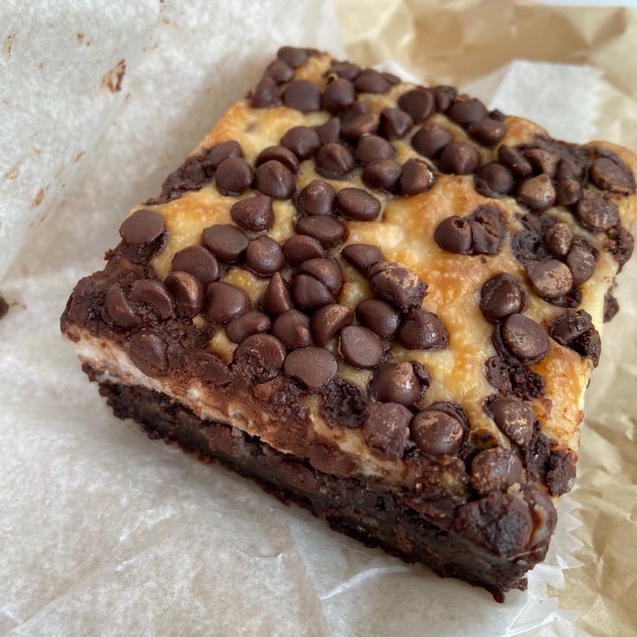 photo of Clementine Bakery Chocolate Brownie shared by @beatrizvegan on  01 Aug 2021 - review