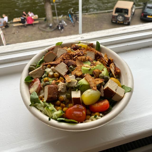 Foto del plato “Cesar bowl”