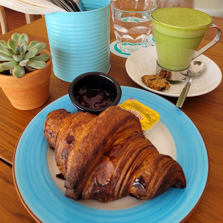 photo of Privé Katong Croissant shared by @esiotrot84 on  03 Mar 2022 - review
