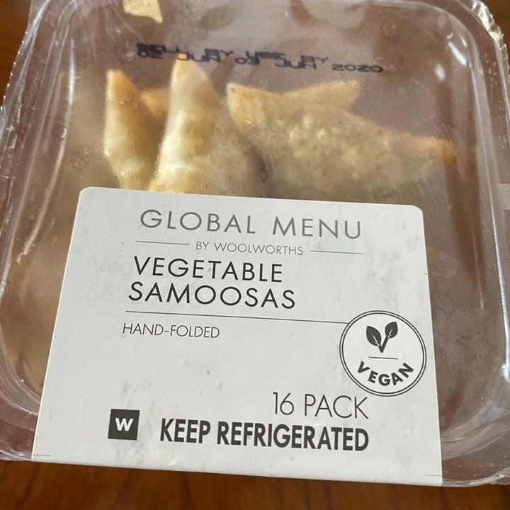 photo of Woolworths Food Woolworths Vegan Vegetable Samosas shared by @bianca1701 on  28 May 2020 - review