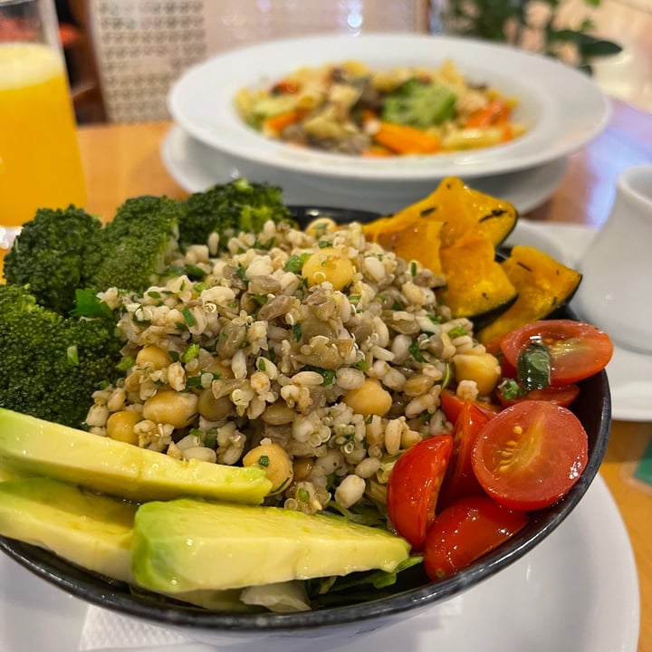 review photo of Kilimanjaro Restaurante Bowl Vegano shared by @nivearando on 24 Jul 2021 - review