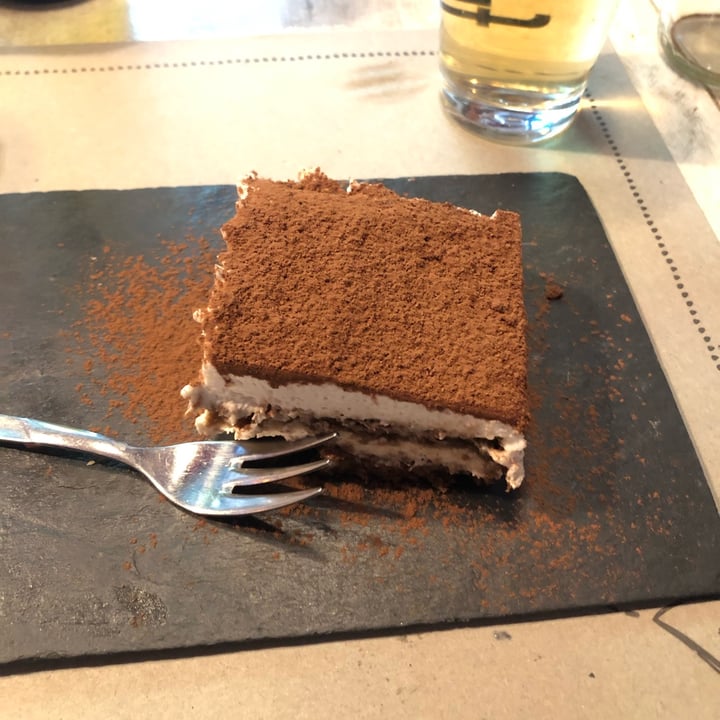 photo of VegAmore Tiramisù shared by @al25 on  27 Dec 2021 - review