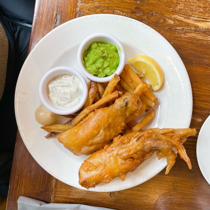 photo of Harmonium No Fish And Chips shared by @thelondonvegan on  18 Apr 2022 - review