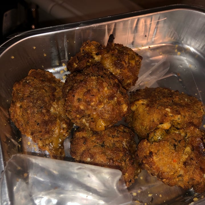 photo of Leon Aioli Mac'n'cheeze bites shared by @annaleitner on  16 Nov 2021 - review