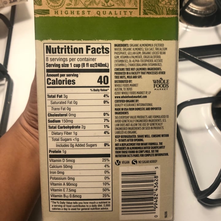 photo of 365 Whole Foods Market Organic Unsweetened Original Almond Milk shared by @ab10365 on  01 Oct 2020 - review