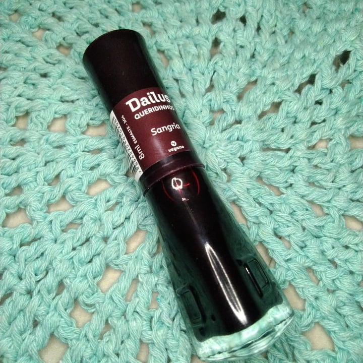 review photo of Dailus Esmalte Queridinhos Sangria (Nail Polish Dark Red) shared by @tabatadugois on 29 Apr 2022 - review