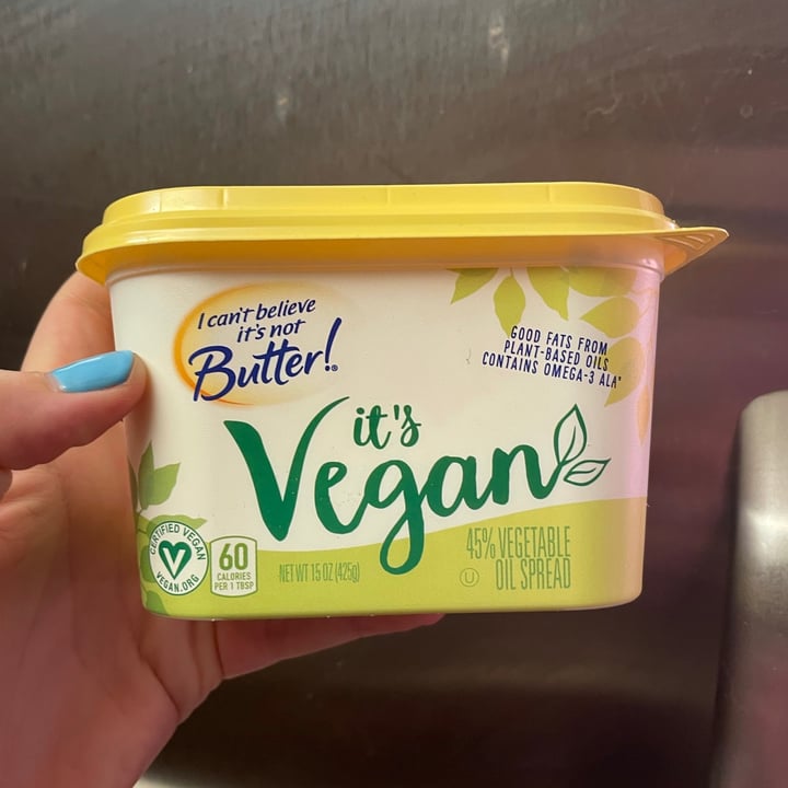 photo of I Can't Believe It's Not Butter! I Cant Believe Its Not Butter! It’s Vegan (45% Vegetable Oil Spread) shared by @veganlyssa on  11 Apr 2021 - review