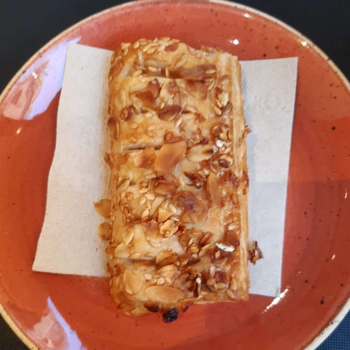 photo of Papparé Strudel Vegano Alla Crema shared by @giulia4la on  05 Sep 2022 - review