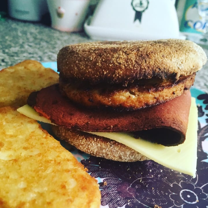 photo of THIS This isn't Bacon Plant-Based Rashers shared by @lalarolls on  07 Sep 2019 - review