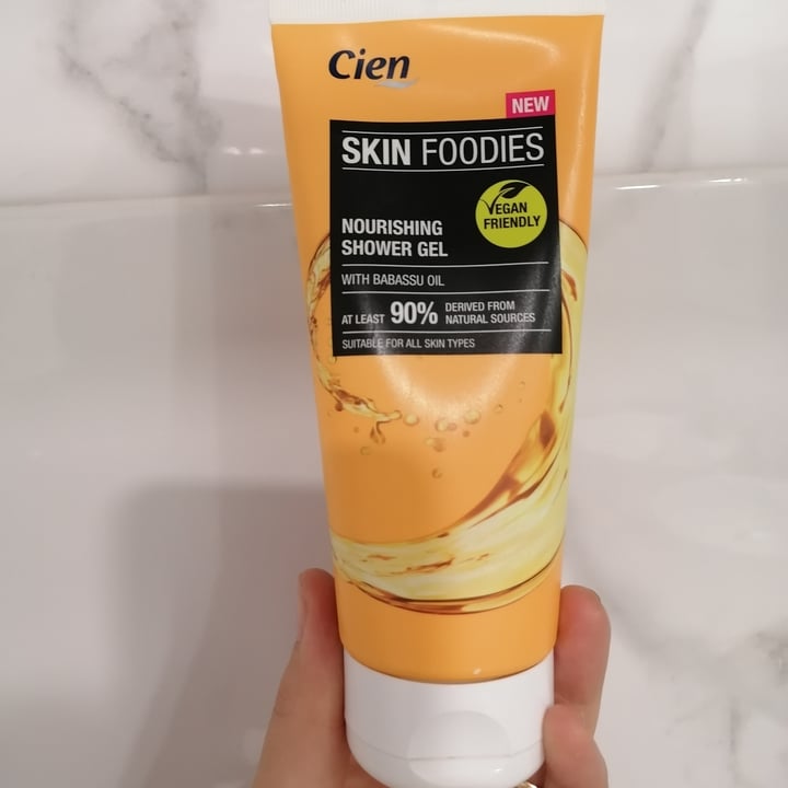 photo of Cien Nourishing Shower Gel with Babassu Oil shared by @benditaingravidez on  09 Oct 2020 - review