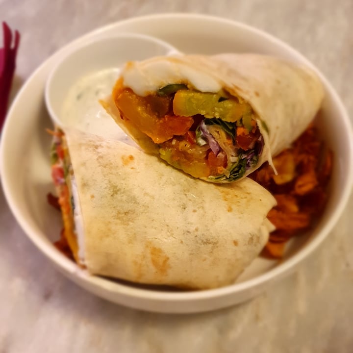 photo of Botanica Lab Cucina Burrito Mediterraneo shared by @rapa on  28 Sep 2022 - review