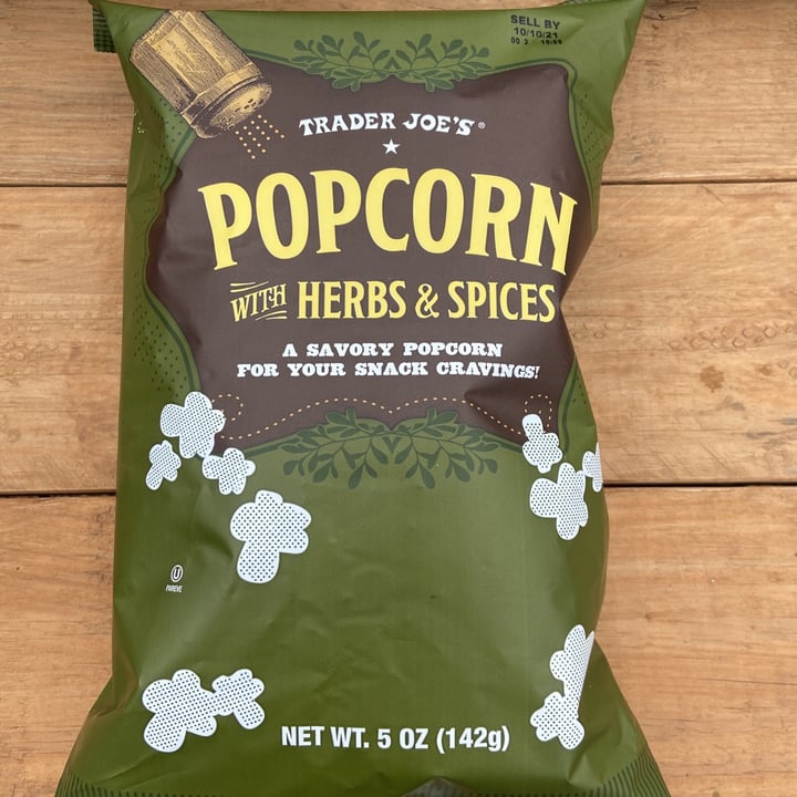photo of Trader Joe's Popcorn with herbs and spices shared by @jen12345 on  15 May 2021 - review
