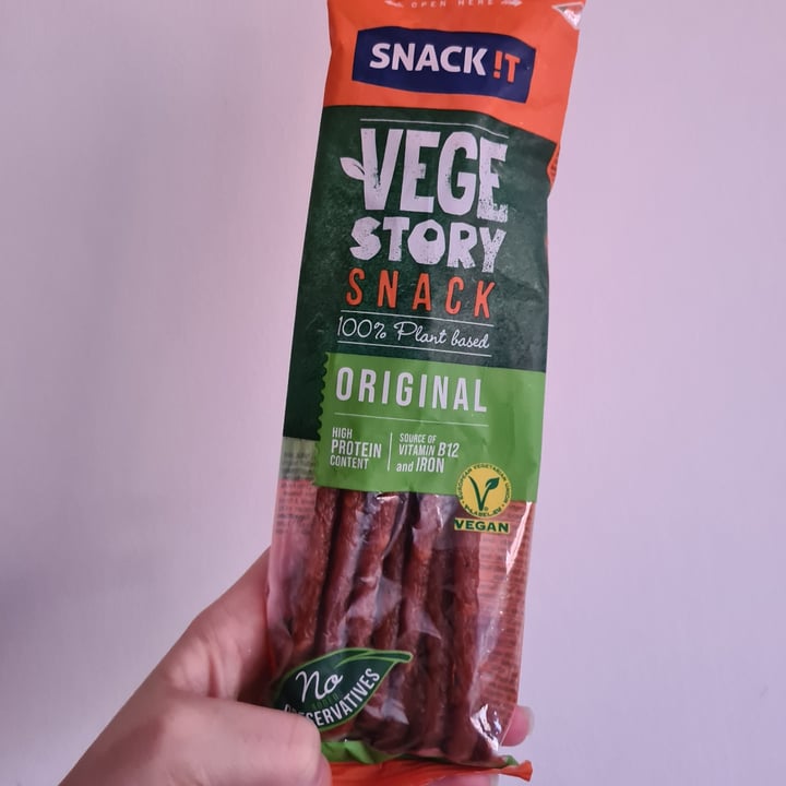 photo of Snack it Vegestory Snack Original shared by @happy4paws on  29 Dec 2021 - review