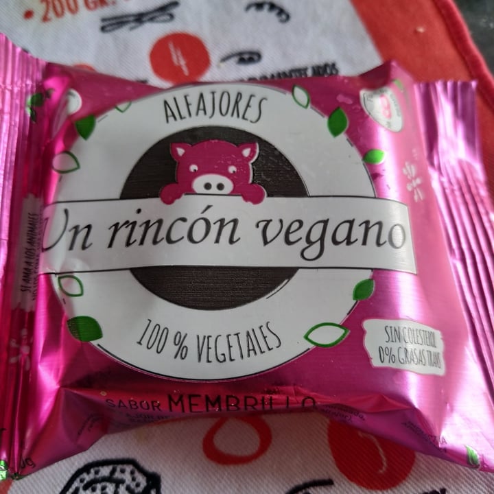 review photo of Un Rincón Vegano Alfajor de Membrillo shared by @teff0 on 13 Aug 2020 - review