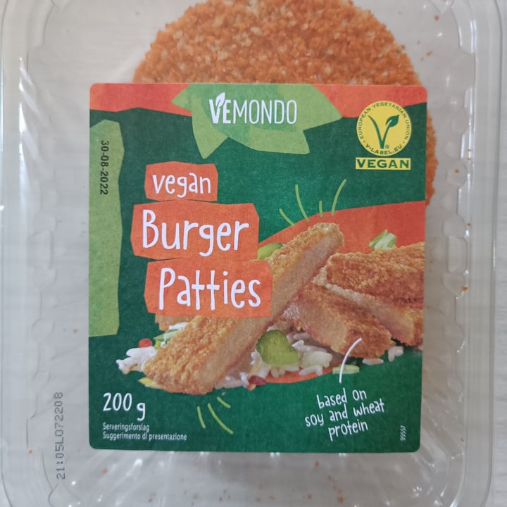 photo of Vemondo  Vegan Burger Patties shared by @daniela94 on  18 Aug 2022 - review