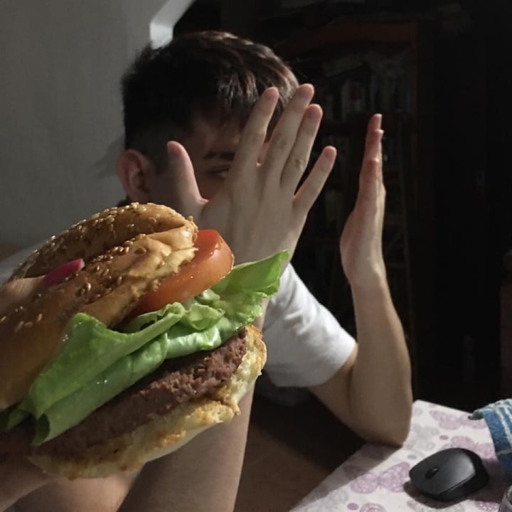 review photo of NotCo Not Burger shared by @candelaflores on 25 Feb 2021 - review