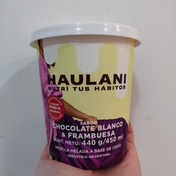 photo of Haulani Helado de Chocolate Blanco y Frambuesas shared by @xpokedoll on  13 Jun 2022 - review