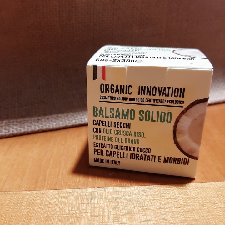 photo of Organic innovation Balsamo solido al cocco shared by @giosigur95 on  26 Sep 2022 - review