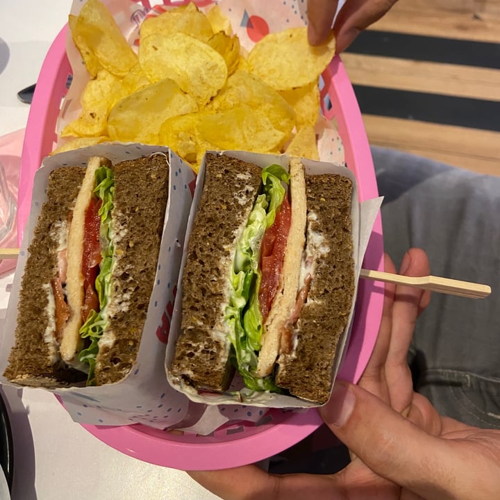 photo of Deer Mama Vegan Mylk & Burger Bar BLTC sandwich shared by @rachepi on  21 Jul 2022 - review