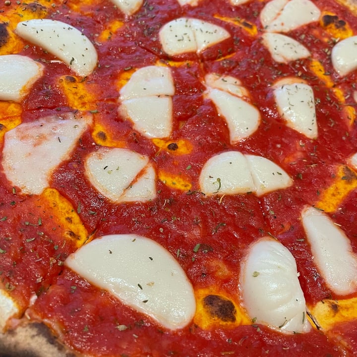 photo of Integraldo pizza margherita con mozzarella di riso shared by @alicewithcats on  02 Jul 2022 - review