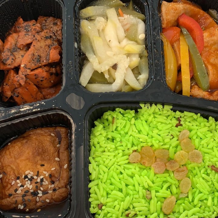 photo of LPH Catering Vegan Bento 12 shared by @greenbovine on  12 May 2021 - review