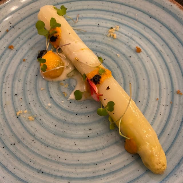 Photo of the dish “Espárrago Con Mollo E Melón”